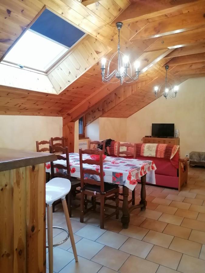 Gite A La Ferme Le Malzieu-Ville Zewnętrze zdjęcie